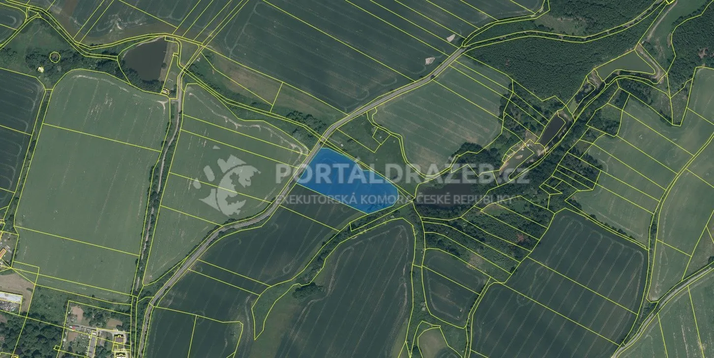 Pozemek 15 282 m2, obec Chotýšany