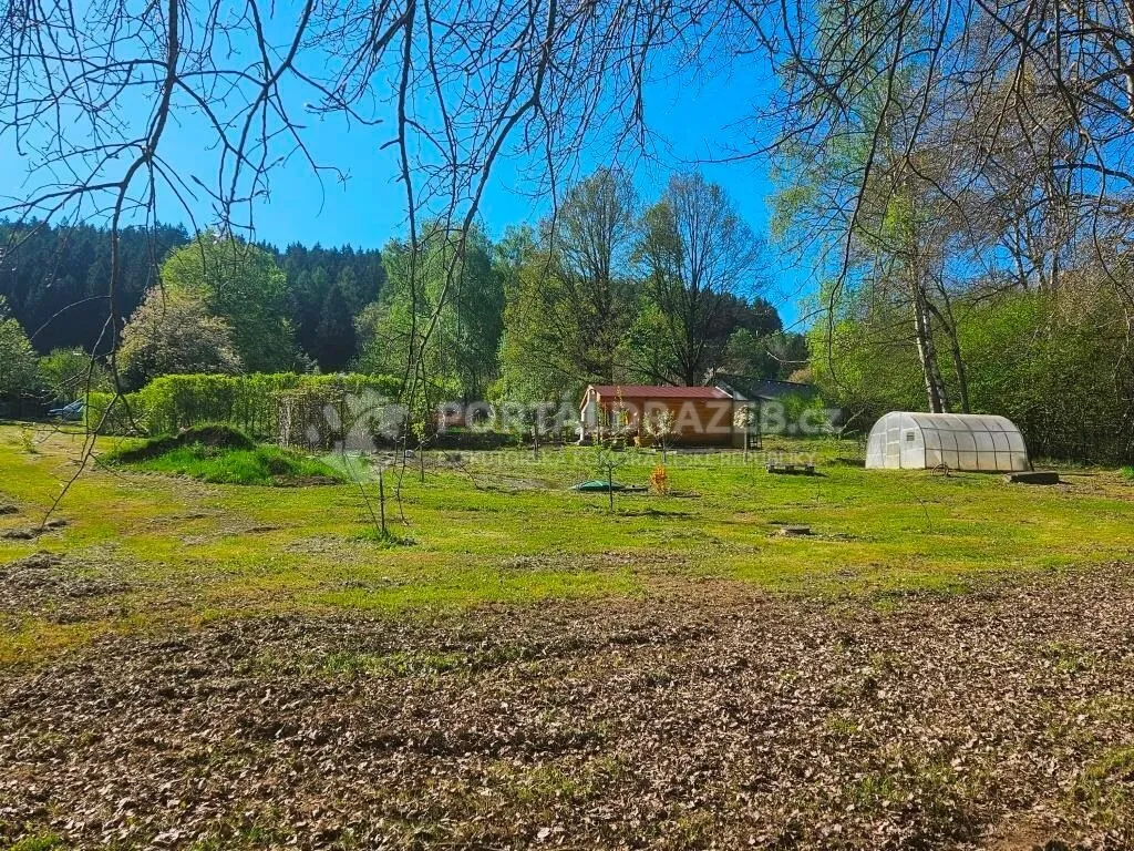 Stavební pozemek o velikosti 4505m2, Omlenice