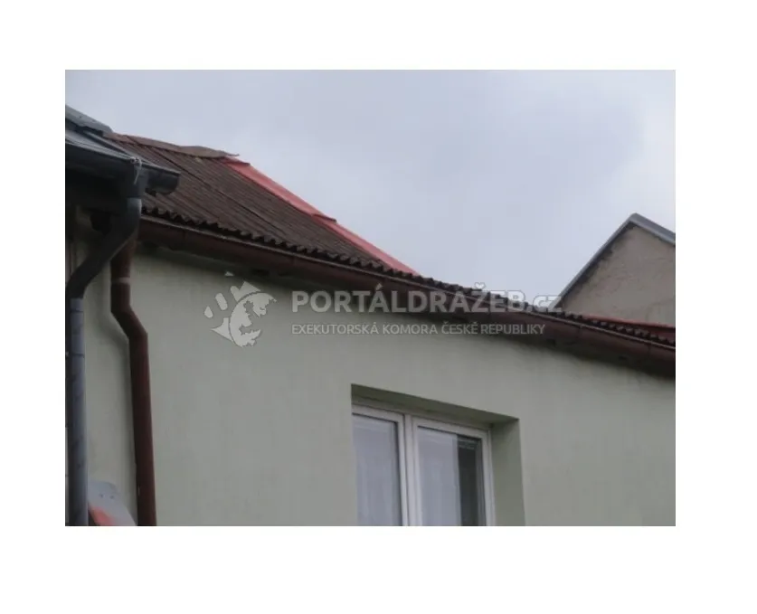 Rodinný dům, podíl 1/3, k.ú. Březenec