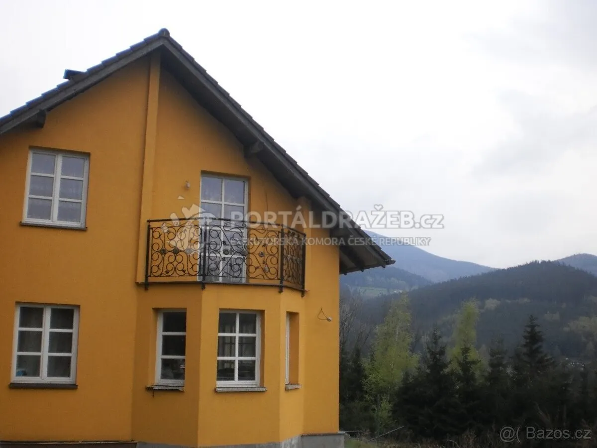 RD 135 m2 se 3 byt. jednotkami, pozemkem 1190 m2 – Ostravice, opakovaná dražba