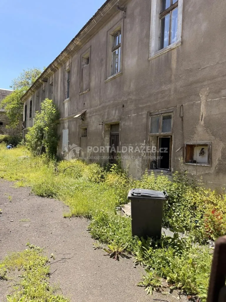 rodinný dům v obci Lahošť, okr. Teplice