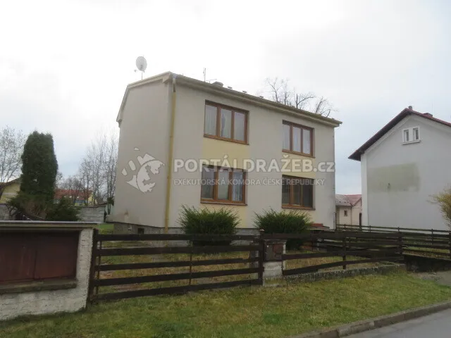 3/4 rodinného domu v obci České Velenice, okr. Jindřichův Hradec