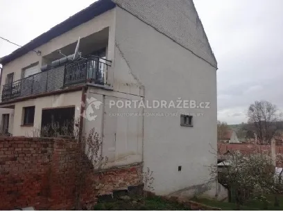 Dražba id. 1/2 rodinného domu v obci Veletiny, okres Uherské Hradiště