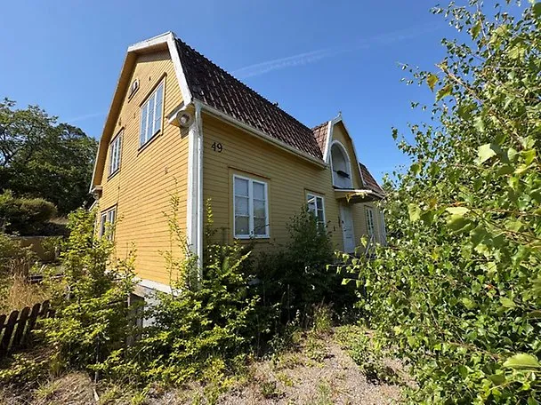 Hällaryd, Elisebergsvägen 49 A-B, Trensum