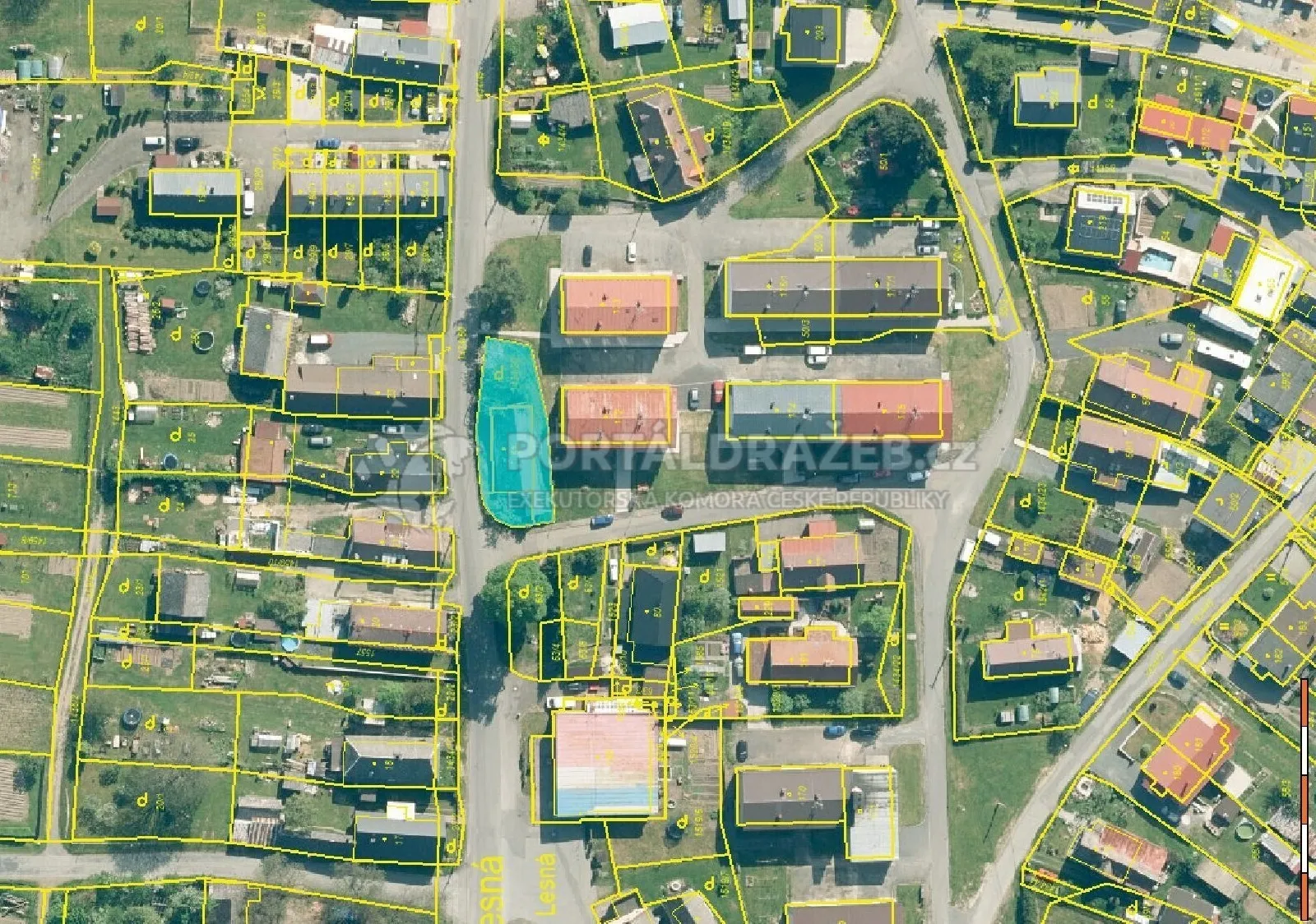 podíl 1/2 rodinného domu s pozemky v obci Lesná, okres Tachov