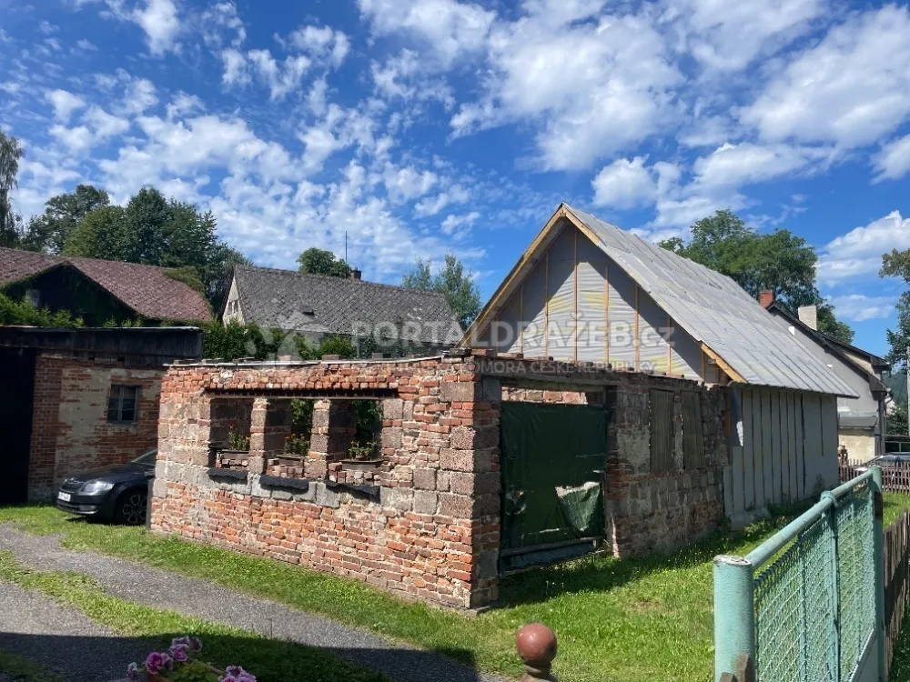 Pozemky s rozestavěnou stavbou, liberec