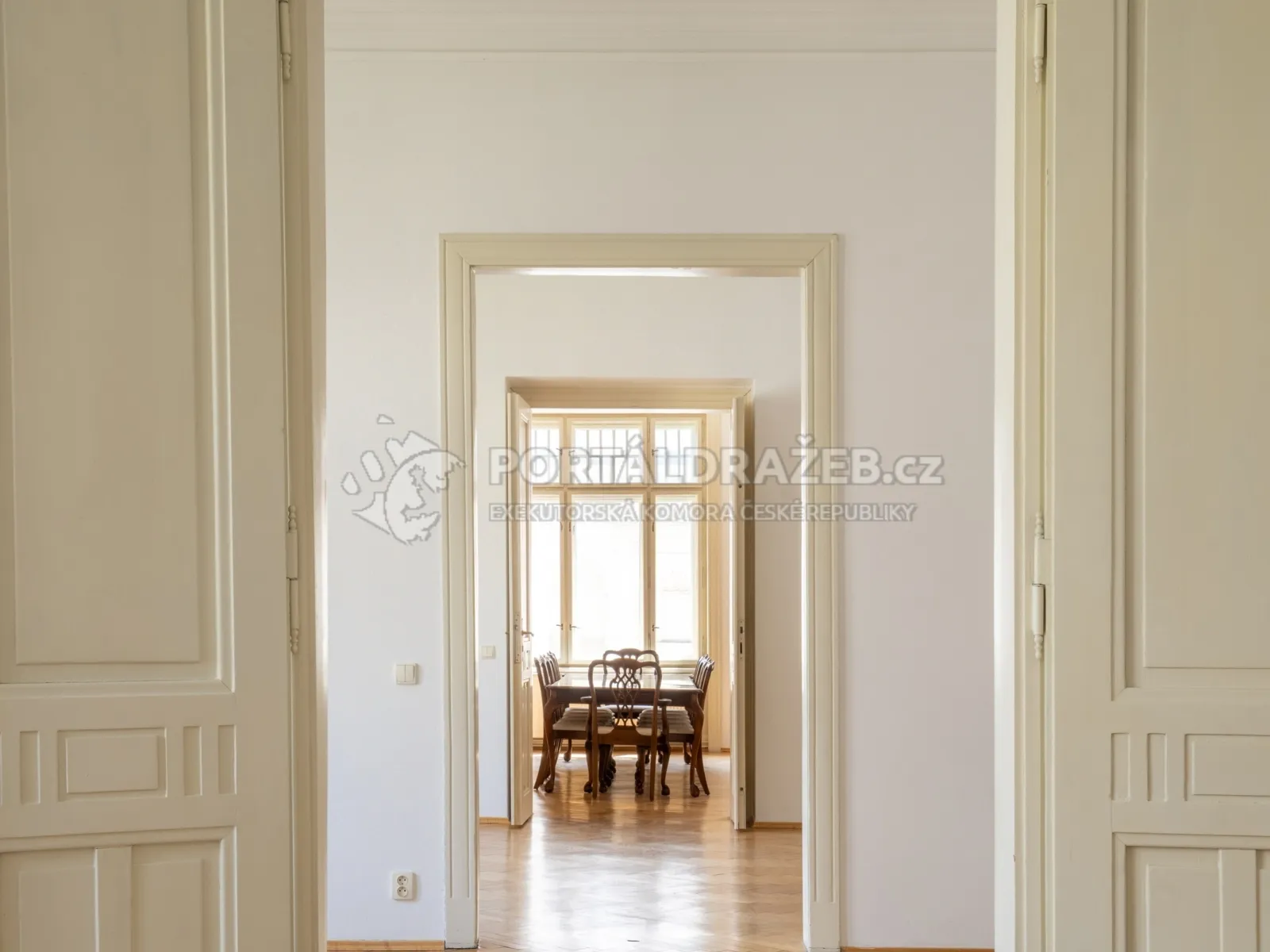 Bytový dům Pařížská 15, Praha