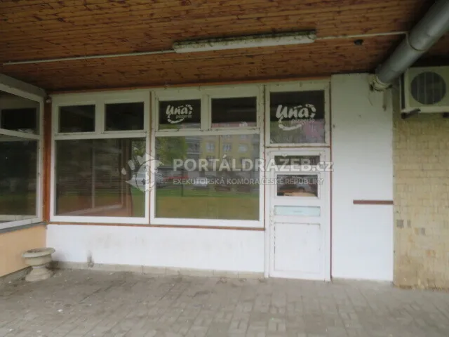 Obchodní prostory o velikosti 188m2, Chomutov