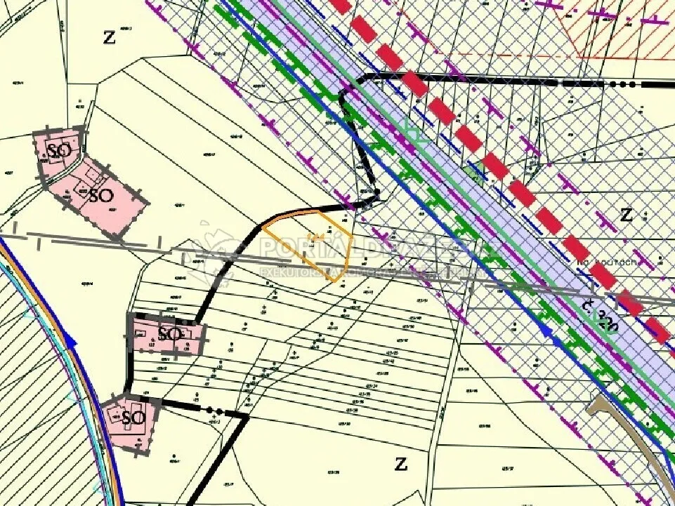 Pozemek o velikosti 1844m2, Koukolná