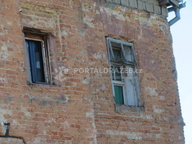 Dražba podílu id. 1/4 na RD v obci Velké Kunětice, okres Jeseník