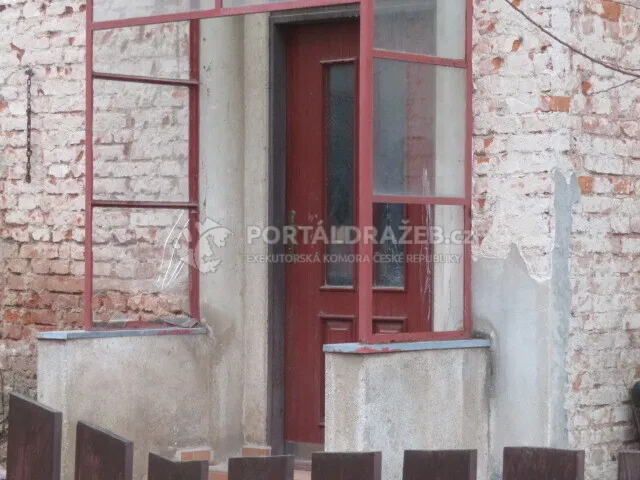 Rod. dům a pozemek, k.ú. Červený Kostelec, okr.: Náchod