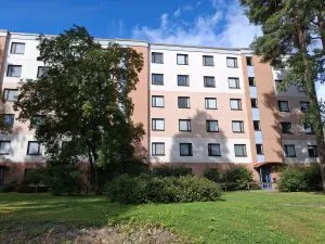Kerrostalohuoneisto (2h+k) Järvenpään Jampassa