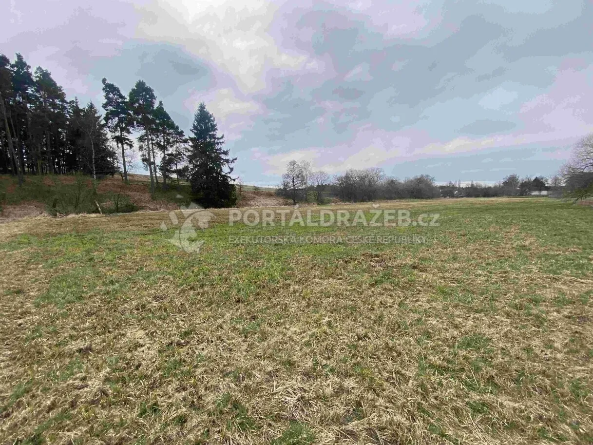 Pozemek o velikosti 670m2, Urbaneč