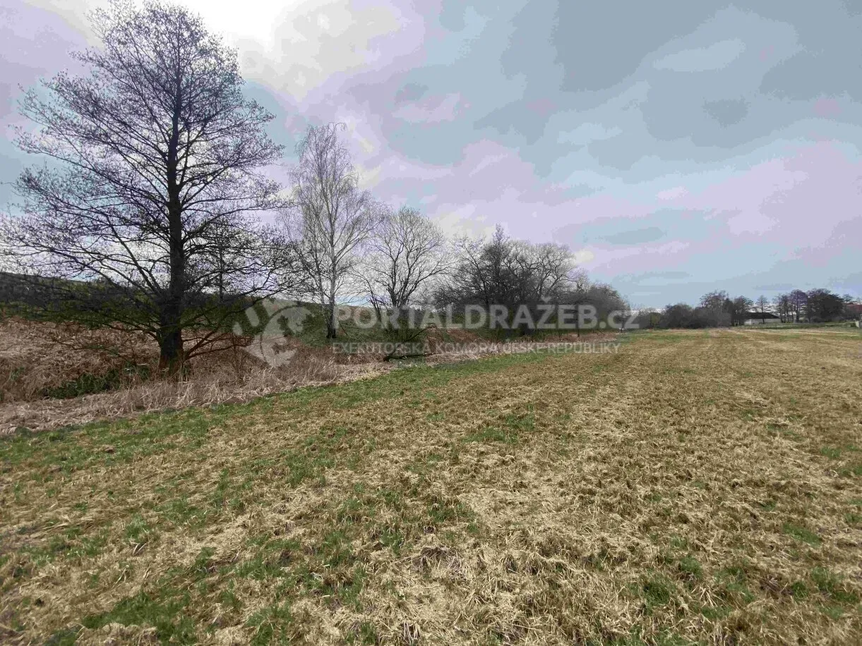 Pozemek o velikosti 670m2, Urbaneč